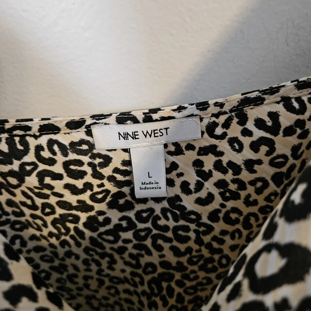 Nine West Tank Top Blouse Leopard Print Cowl Neck Camisole Date Night Animal - Picture 8 of 11